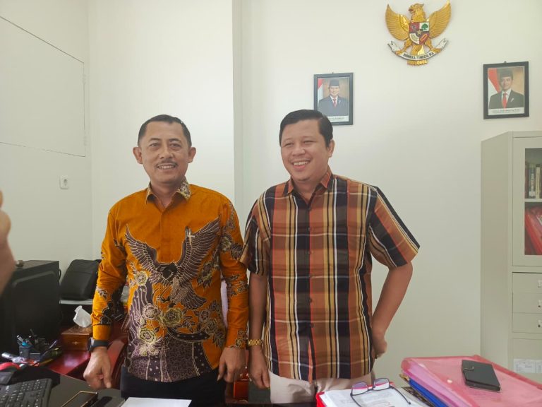 Kuasa hukum PT GMTS, Mangara Manurung SH MH dan Superry Daniel Sitompul SH MH
