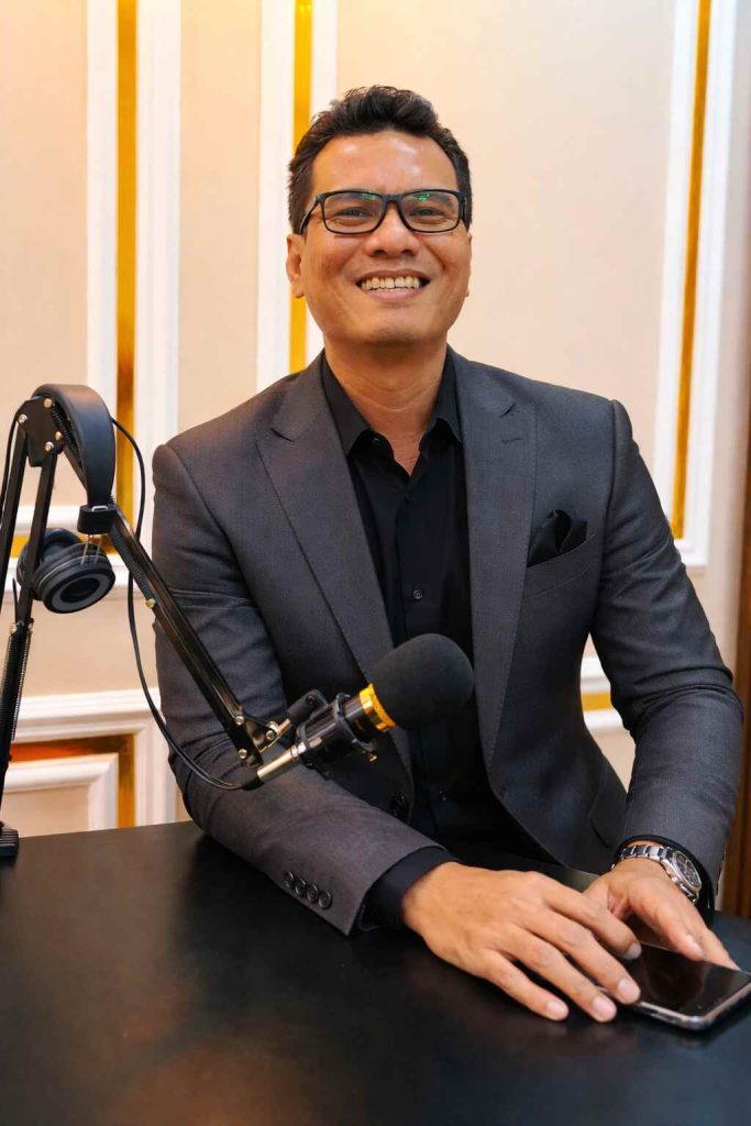 Mengembalikan Kewarasan Hukum