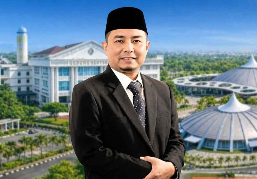 Rektor UMSU Prof. Dr. Akrim, M.Pd