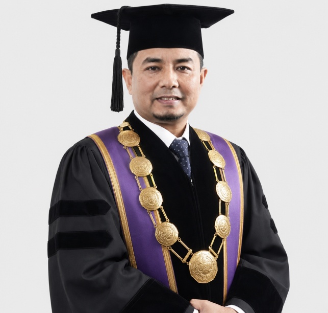 Prof Dr Akrim MPd